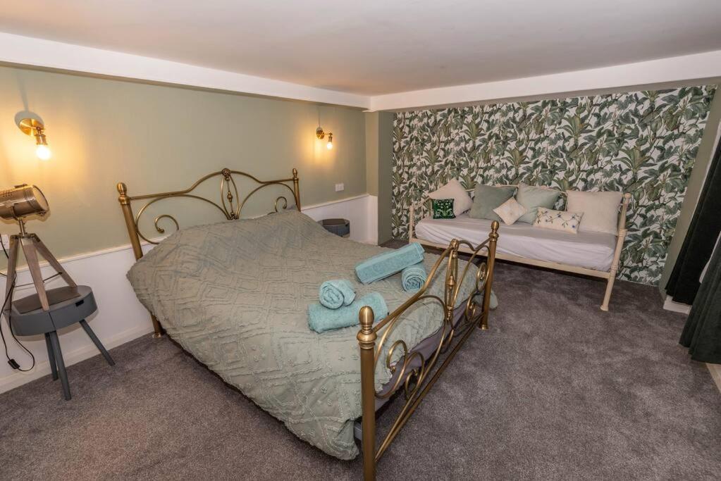 The Tempest, Sea Views, Coastal & Rural Walks. Apartment อิลฟราคูมบ์ ภายนอก รูปภาพ