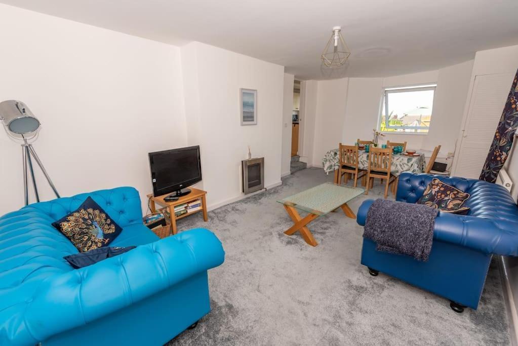 The Tempest, Sea Views, Coastal & Rural Walks. Apartment อิลฟราคูมบ์ ภายนอก รูปภาพ